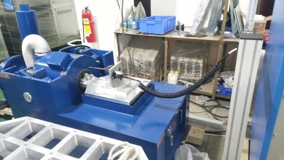 Titreşim Test Cihazı Elektrodinamik Titreşim Çalkalayıcı Tablosu 3000N