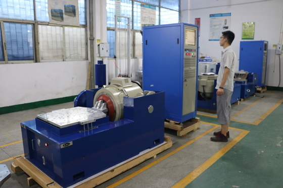 Yüksek Hassasiyetli Laboratuvar Elektrodinamik Titreşim Test Cihazı Yüksek Frekans