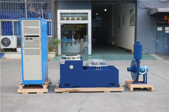 Lityum Sinüzoidal Titreşim Testi İçin Elektromanyetik Titreşim Tablosu