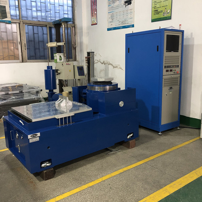 Pil Testi İçin Elektrodinamik 50Hz 1.8m / S Titreşim Tablosu Makinesi