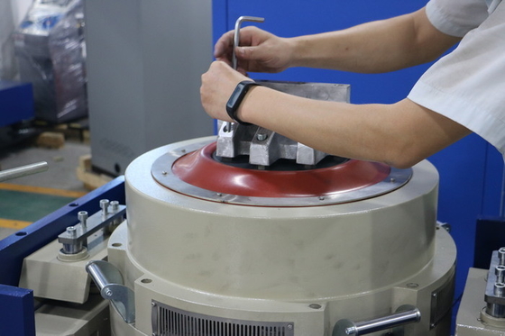 PCB Titreşim Testi 6KN Rastgele Titreşim Test Cihazları