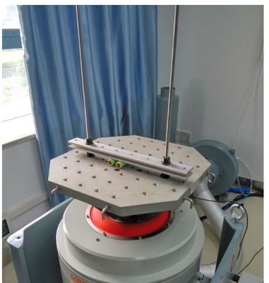 Hücrelerin ve Pillerin Titreşim Testi için Elektrodinamik Çalkalayıcı Tablosu SAE J2464